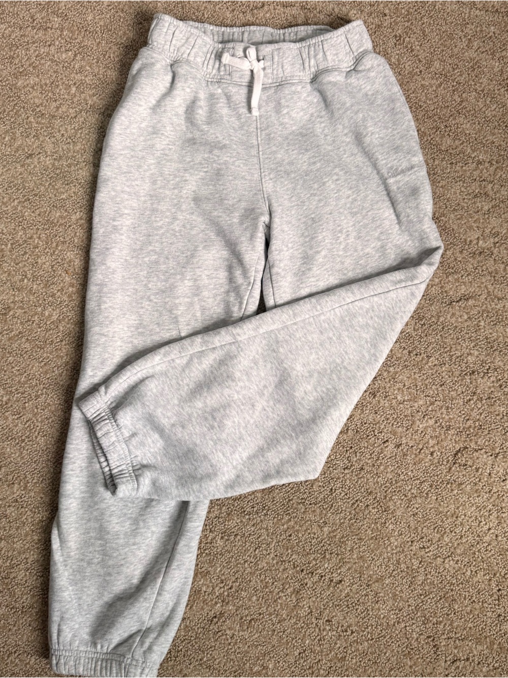 Abercrombie kids essential logo fleece sweatpants, grey 9/10